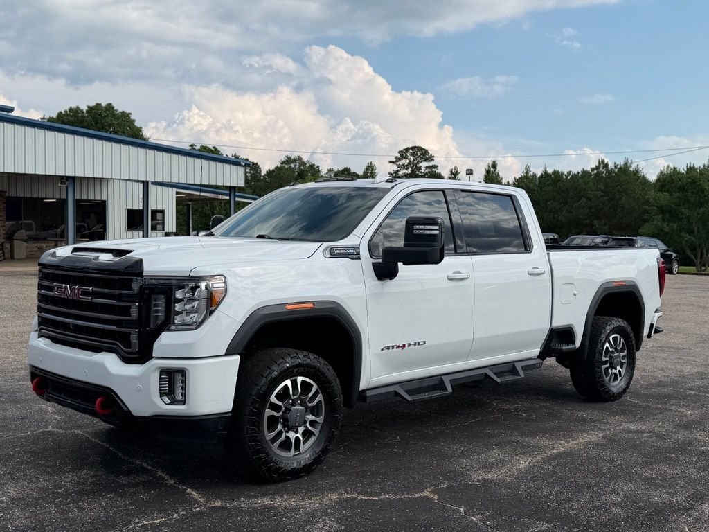 Used 2022 White GMC AT4 image 20