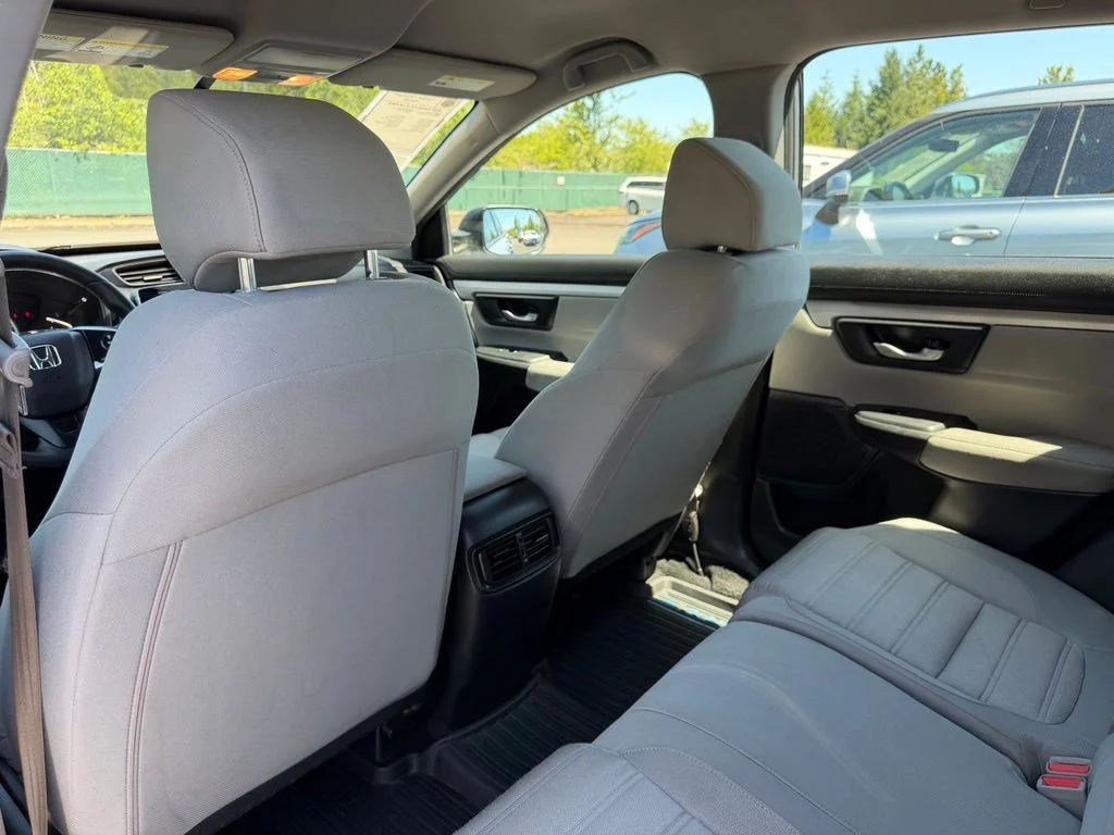 Used 2019 Lunar Silver Metallic Honda LX image 30
