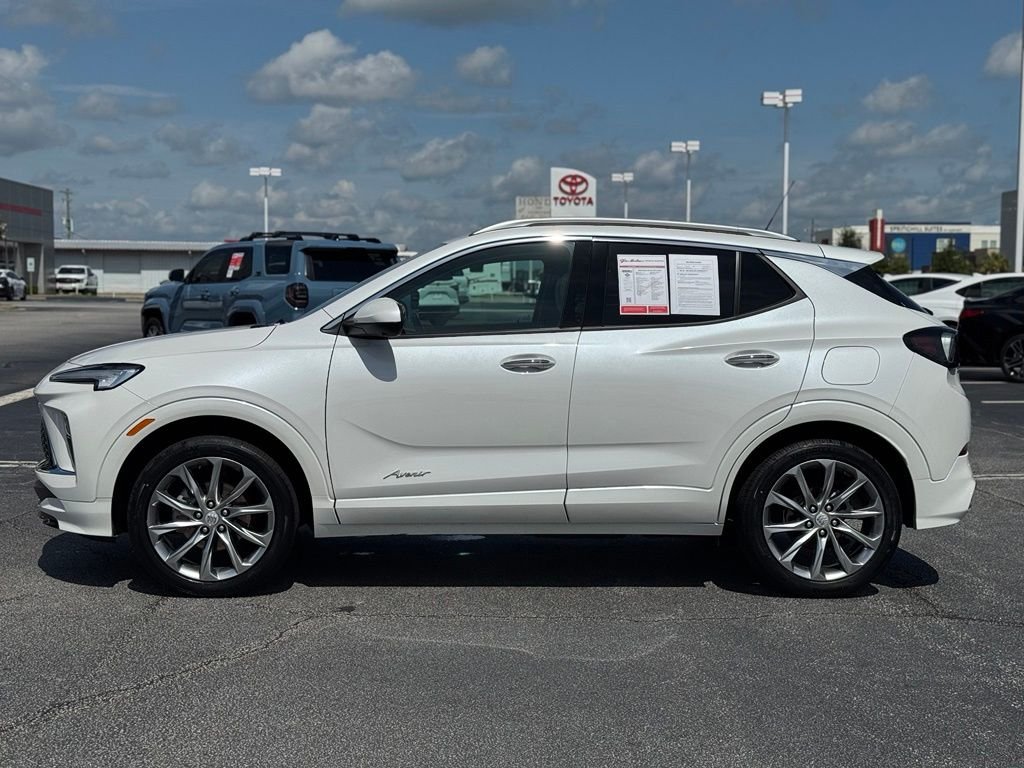 Used 2024 White Buick Avenir image 8