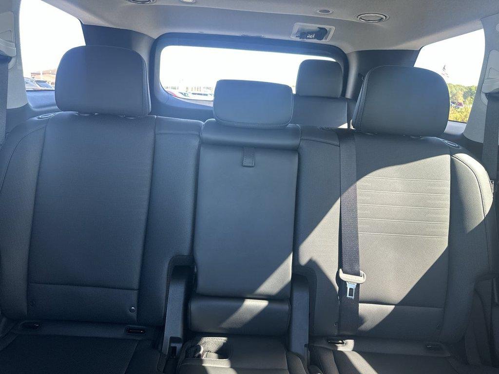 New 2027 Black Hyundai Limited AWD image 13