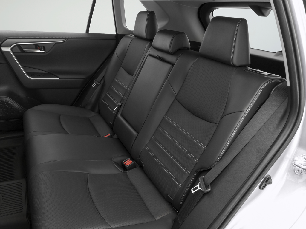 Used 2023 Silver Toyota LE image 17