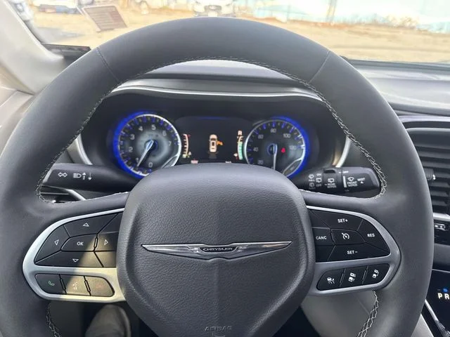 2024 Chrysler Pacifica Touring L - Photo 33