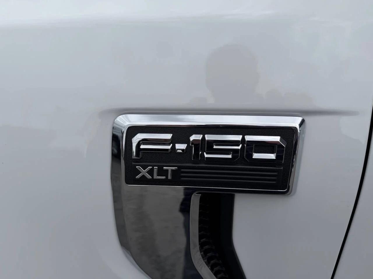 New 2026 Oxford White Ford XLT image 12
