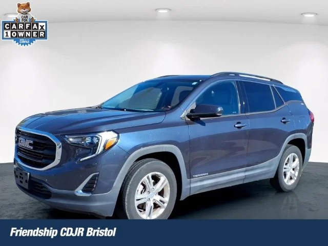 Used 2019 Blue GMC SLE image 1