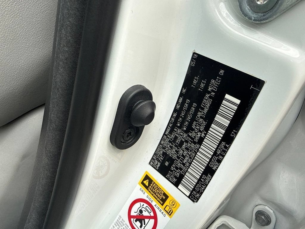 Used 2018 Blizzard Pearl Toyota Limited image 28
