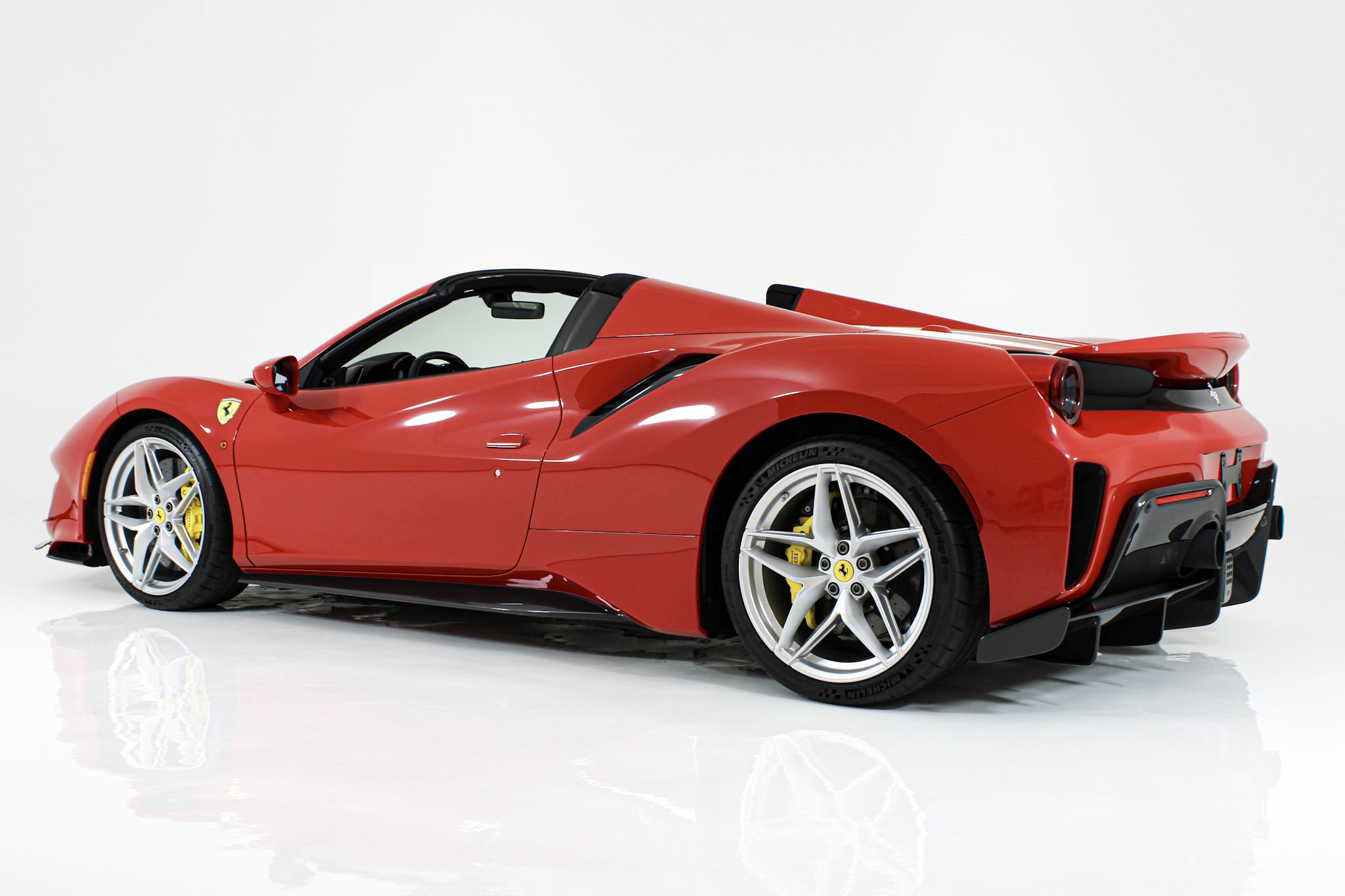 Certified Used 2019 Red Ferrari  image 7