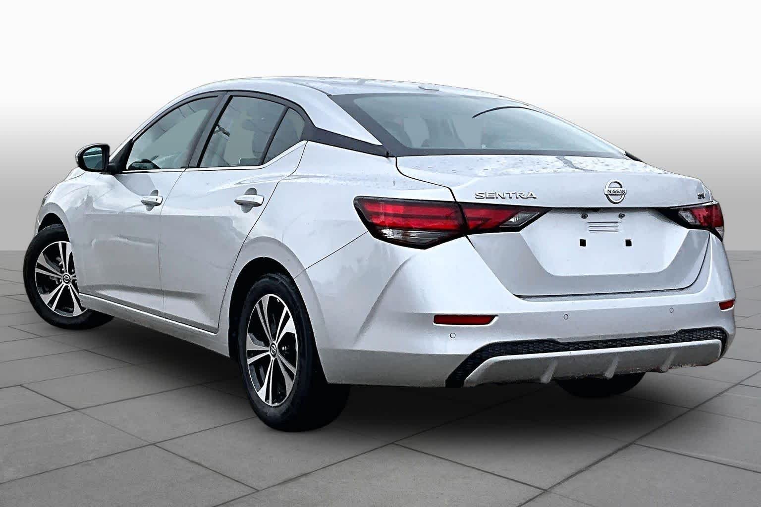 Used 2022 Brilliant Silver Metallic Nissan SV image 12