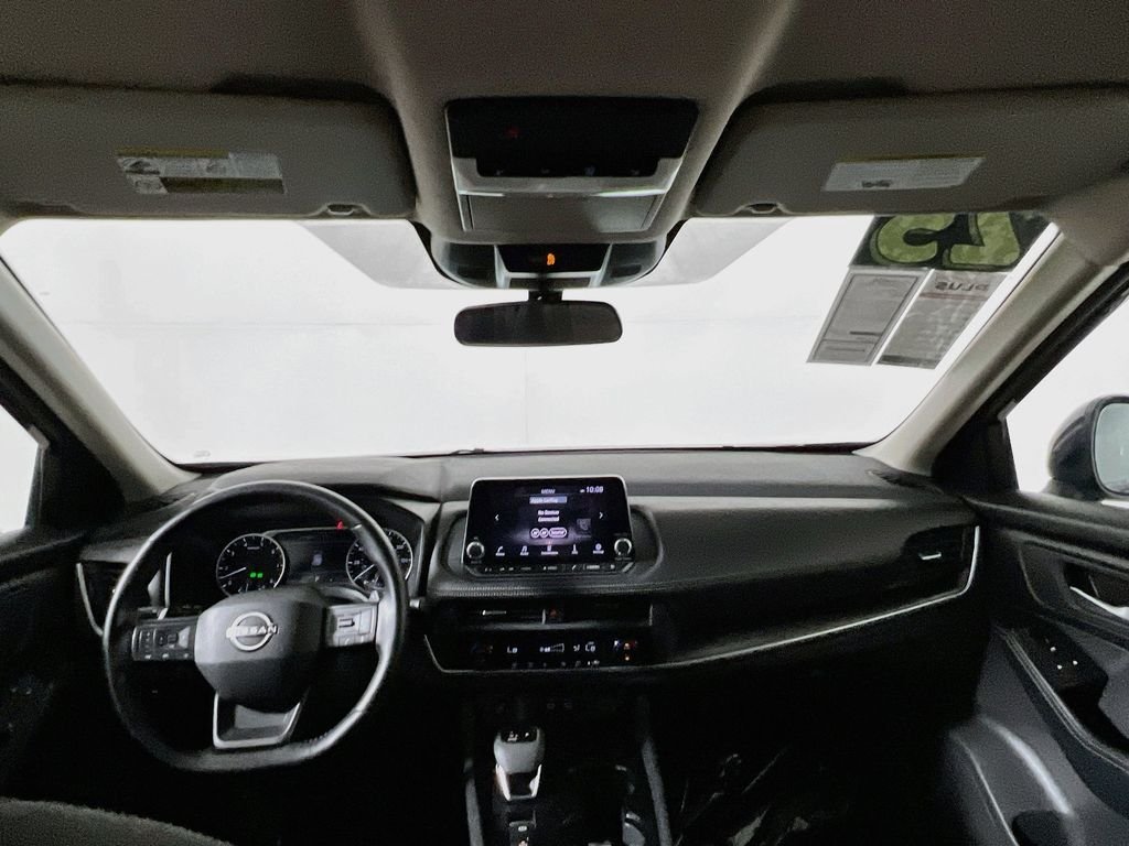 2025 Nissan Rogue SV - Photo 27