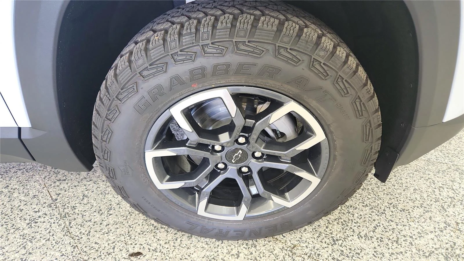 2026 Chevrolet Equinox ACTIV - Photo 13