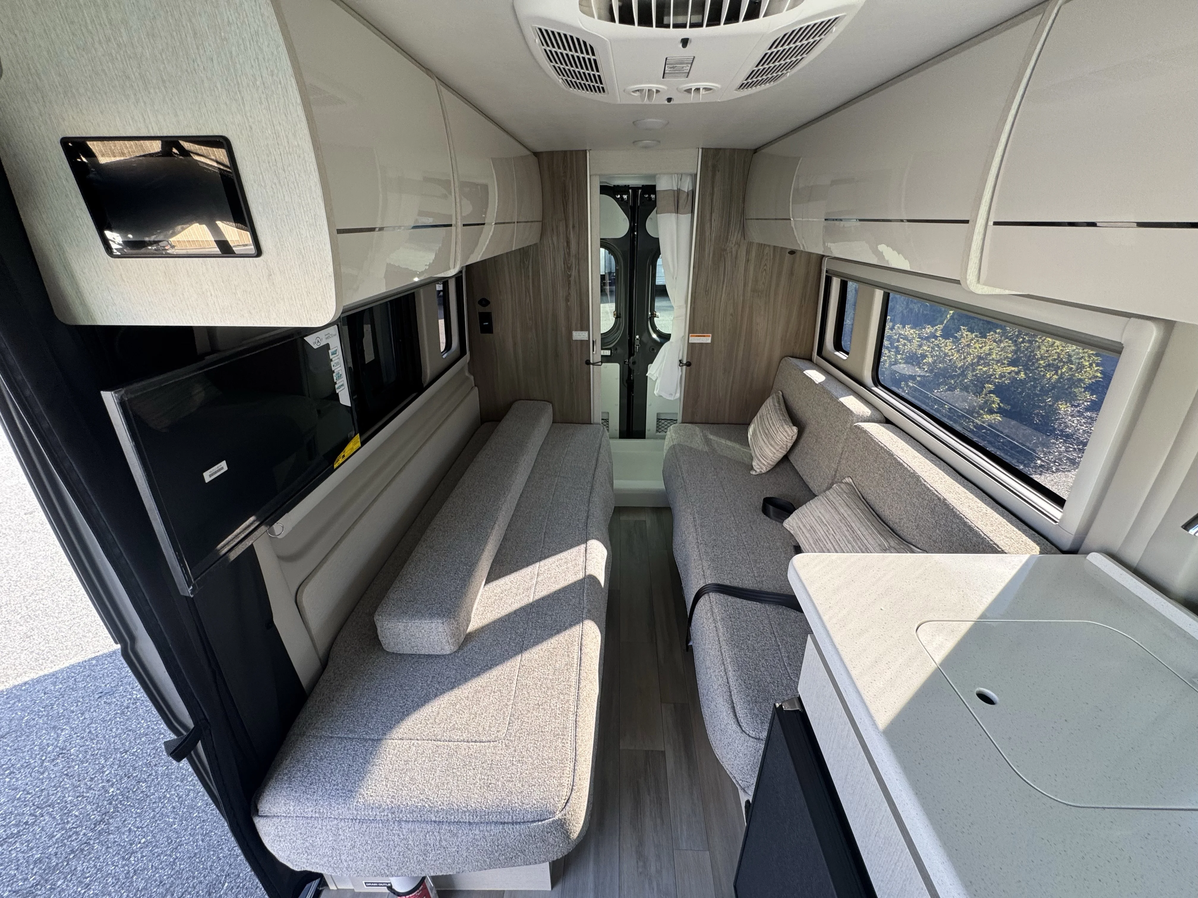 2025 RAM ProMaster Window Van Base - Photo 15