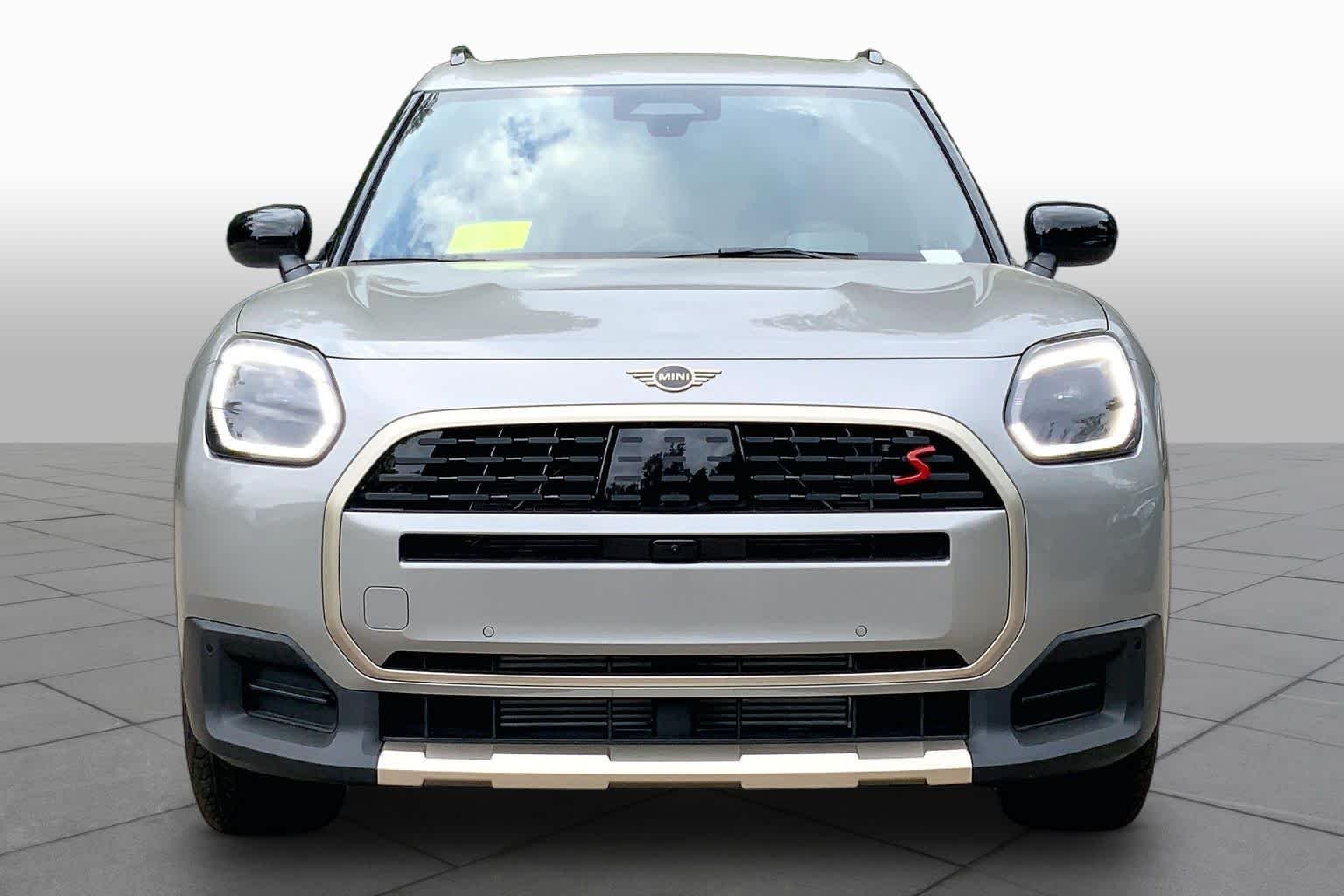 New 2027 Melting Silver III Metallic MINI S image 3