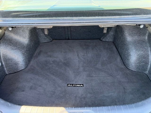 Used 2025 Black Nissan 2.5 SV image 5