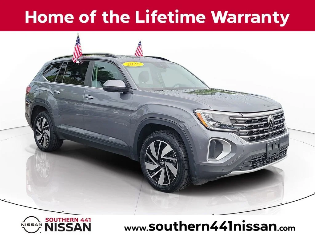 Used 2025 Gray Volkswagen 2.0T SE w/Technology image 1