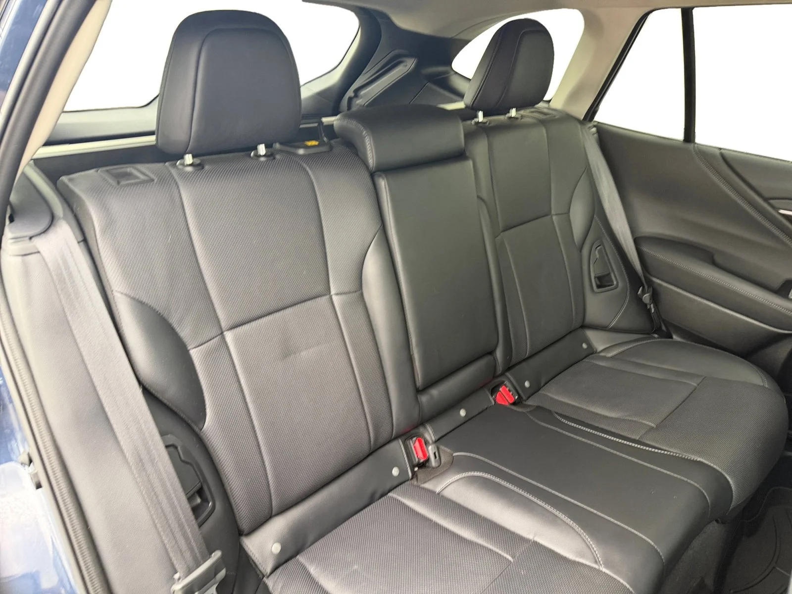 Used 2025 Cosmic Blue Pearl Subaru Limited image 34