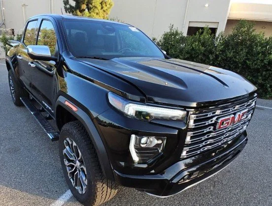 Used 2026 Onyx Black GMC Denali image 1
