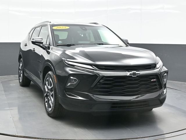 Used 2025 Black Chevrolet RS image 6