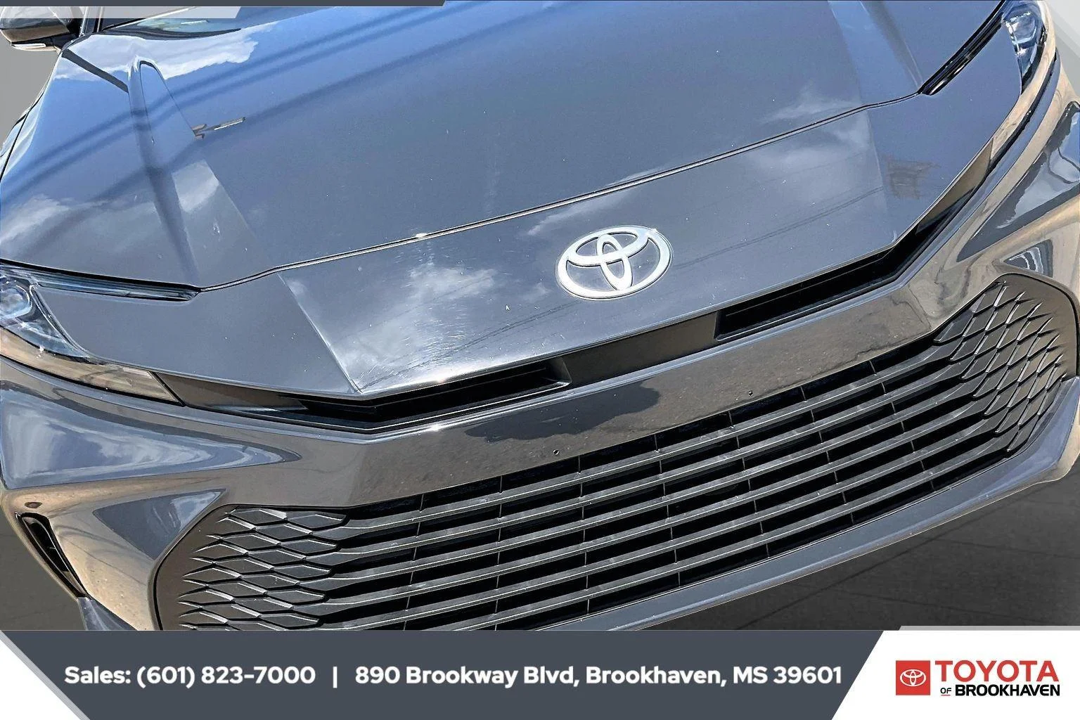 Used 2025 Underground Toyota LE image 21