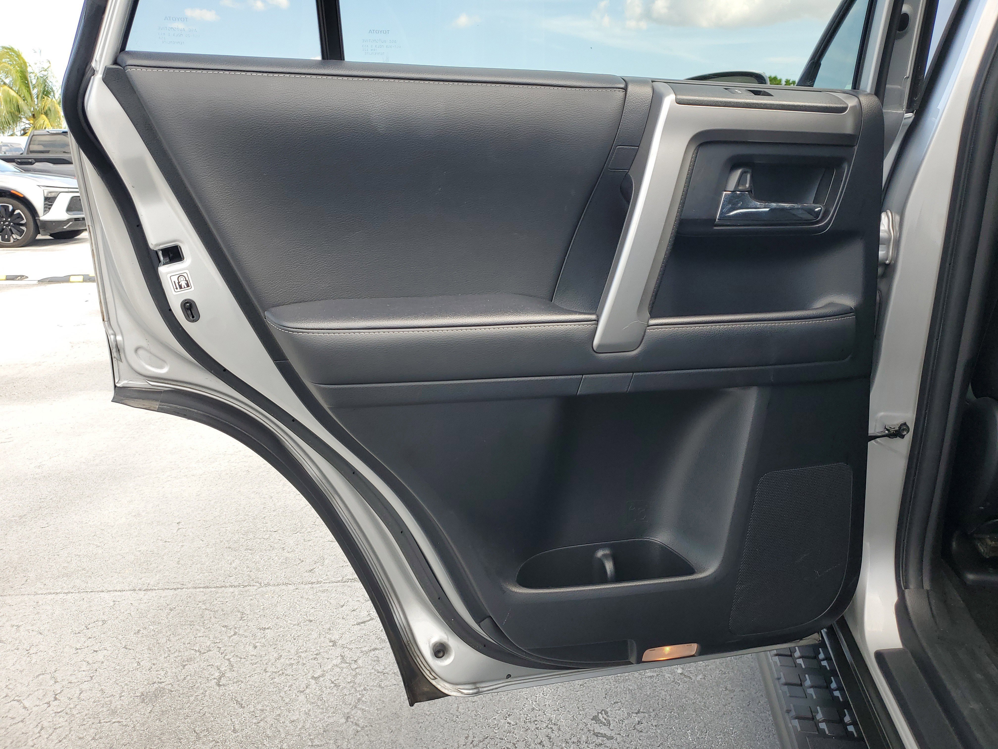 Used 2023 Classic Silver Metallic Toyota SR5 image 16