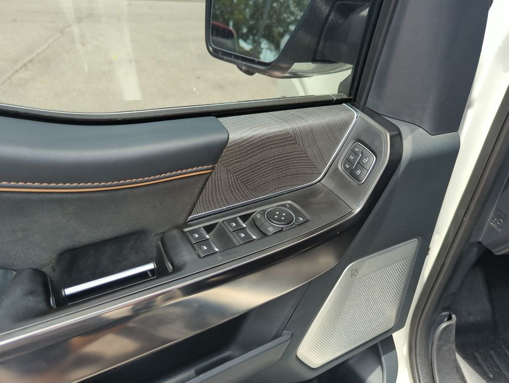 Used 2021 White Ford Platinum image 18