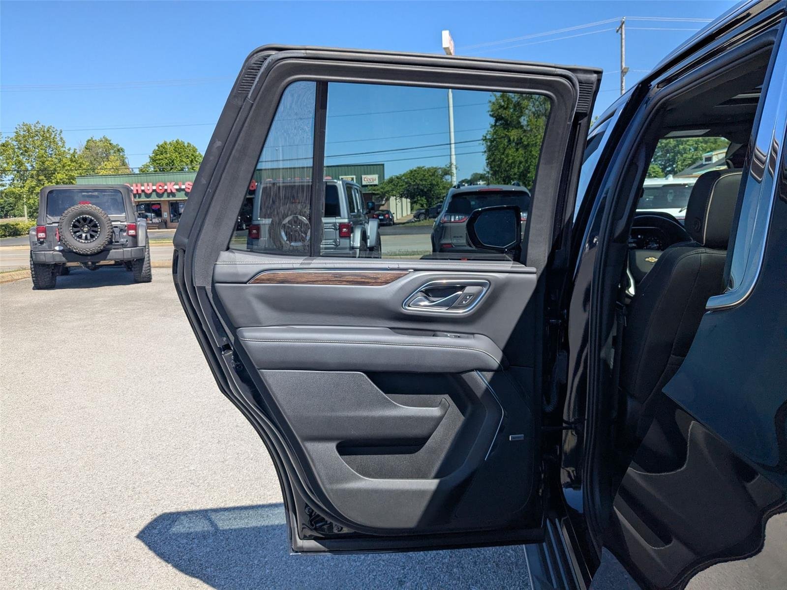 Used 2023 Midnight Blue Metallic Chevrolet Premier image 23