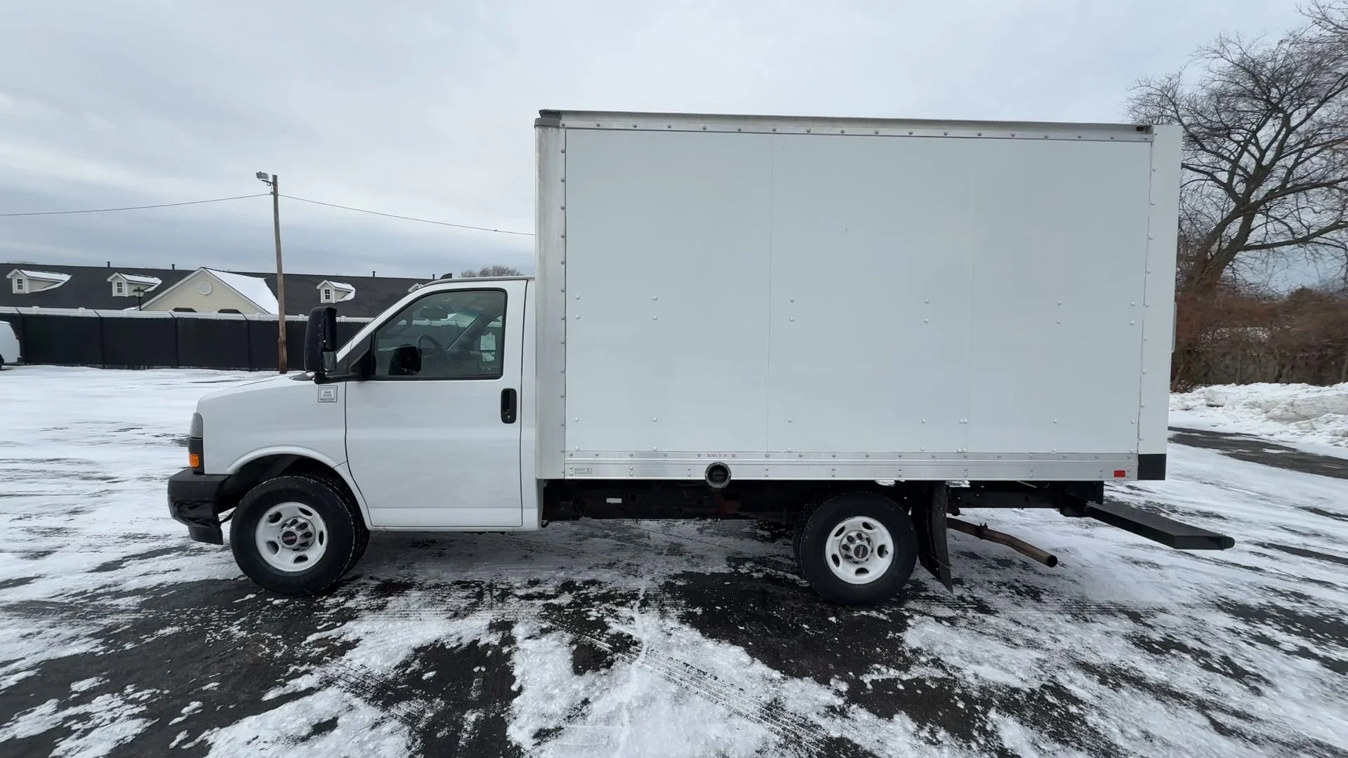 Used 2020 Summit White GMC Work Van image 5