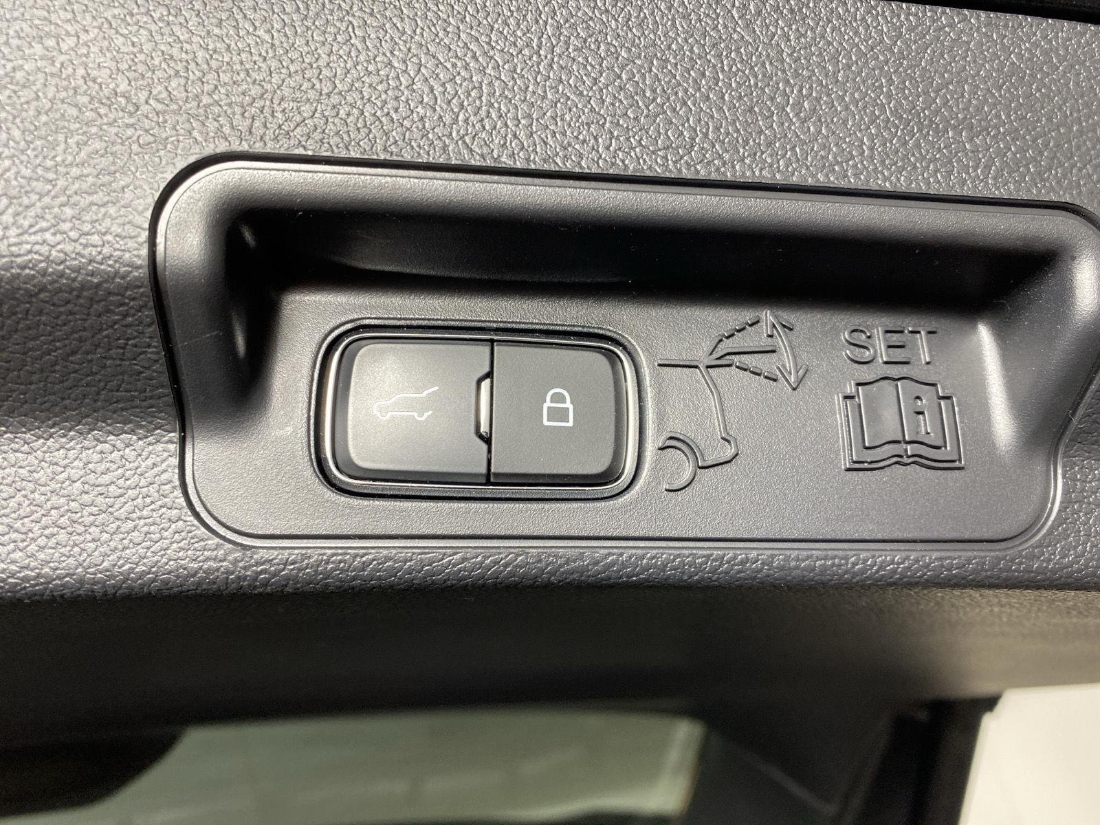 Used 2023 Carbonized Gray Ford ST-Line image 31