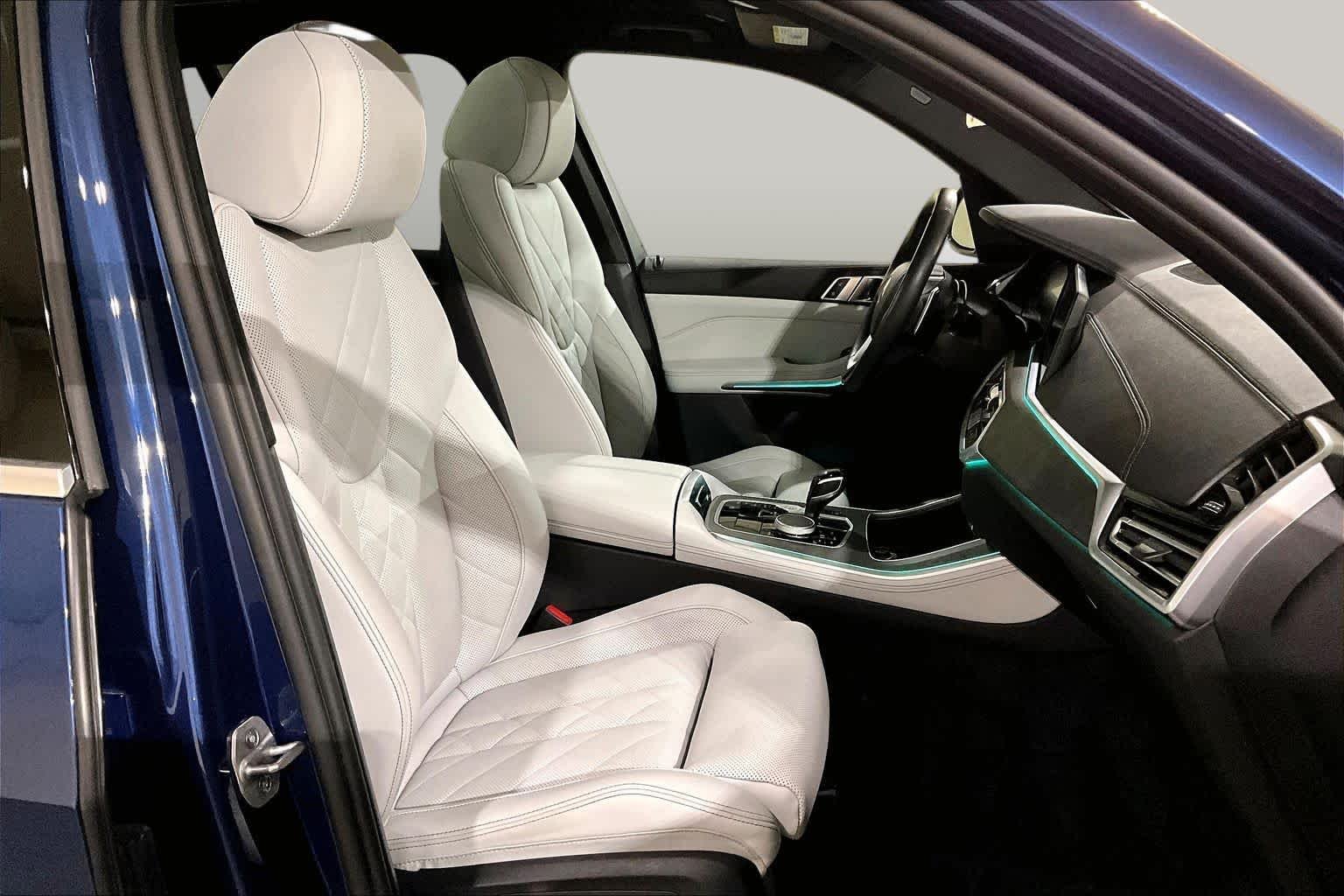 Certified Used 2023 Phytonic Blue Metallic BMW xDrive40i image 7
