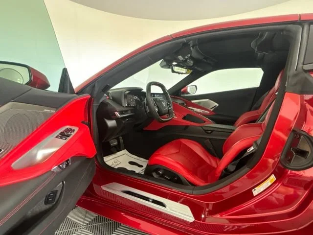 Used 2021 RED MIST METALLIC TINTCOAT Chevrolet 2LT image 2