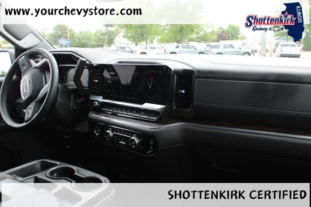 Used 2024 Blue GMC SLT image 18