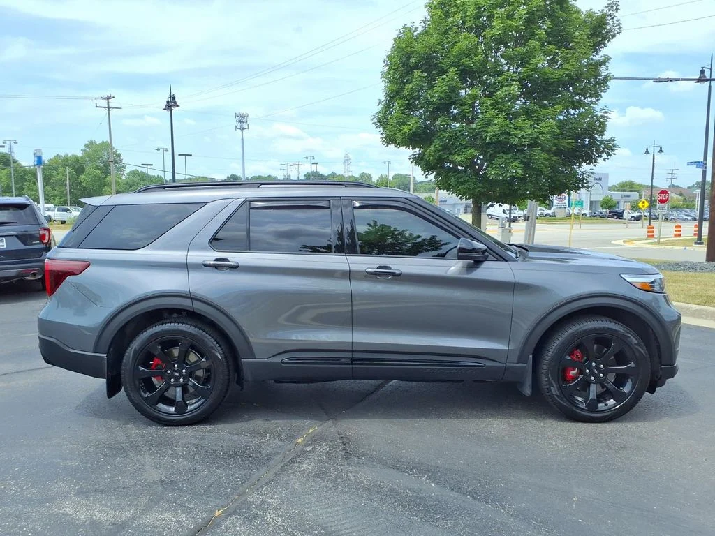 Used 2023 Gray Metallic Ford ST image 3