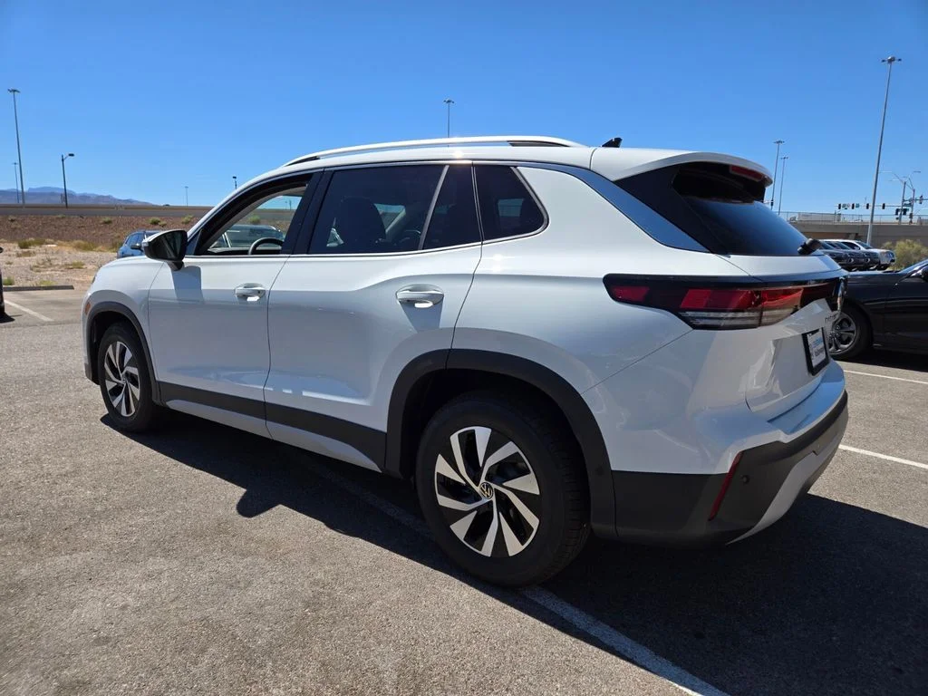 New 2026  Volkswagen 2.0T S image 3