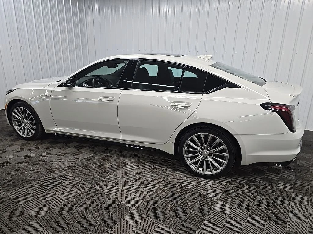 Used 2023 White Cadillac V-Series image 4