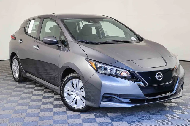 2025 Nissan Leaf S