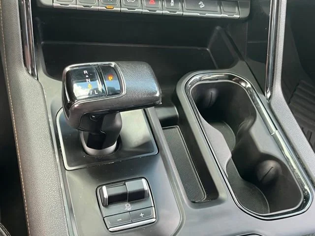 Used 2022 Onyx Black GMC AT4 image 36
