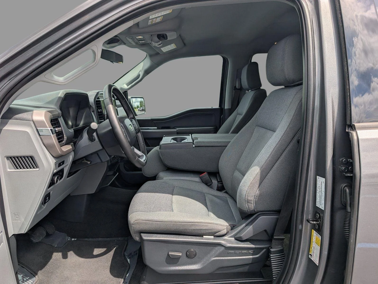 Used 2025 Carbonized Gray Ford XLT image 16