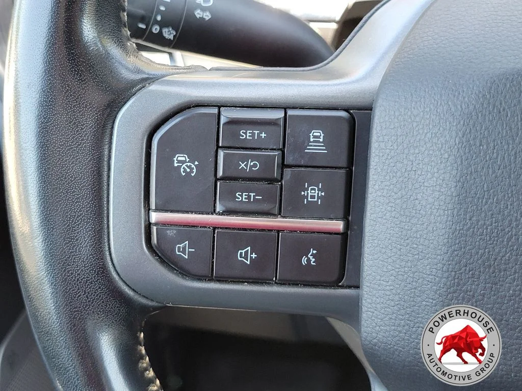 Used 2022  Ford Lariat image 30