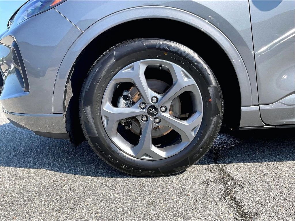 Used 2023 Gray Ford ST-Line image 7