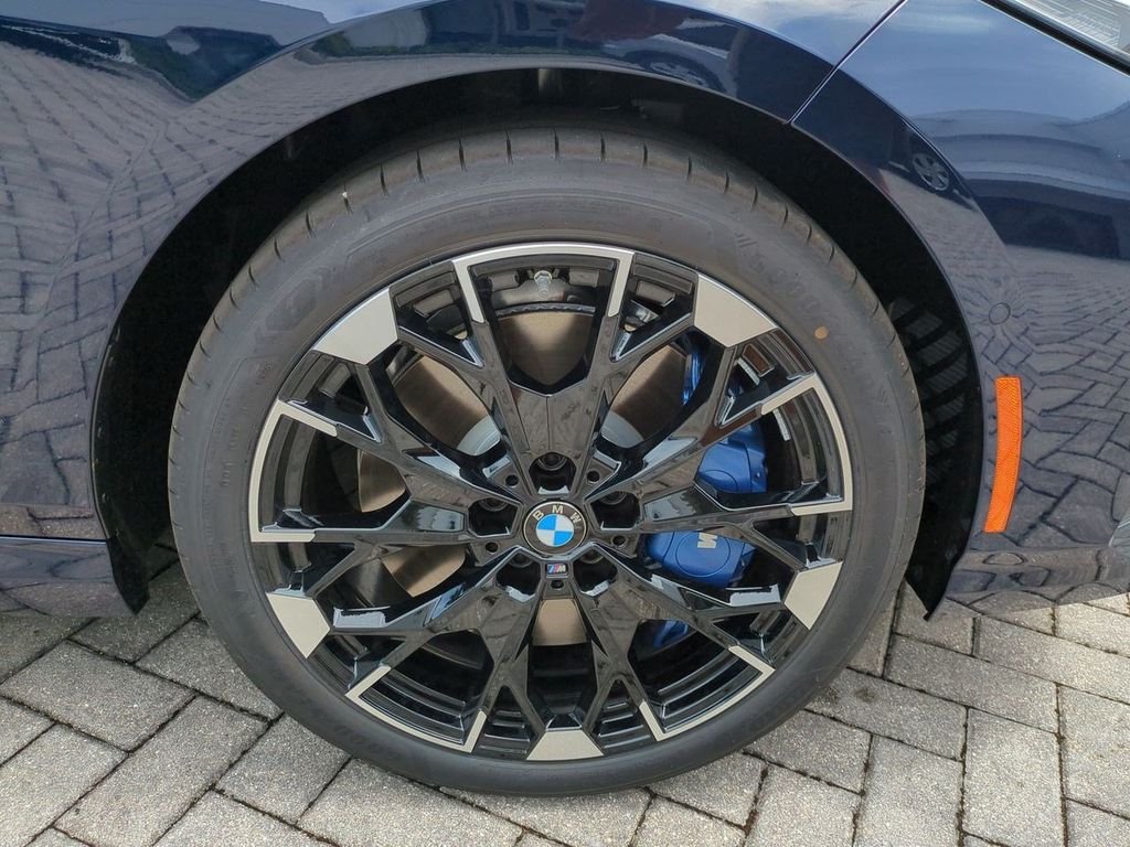 New 2026 Tanzanite Blue II Metallic BMW M235i xDrive image 11