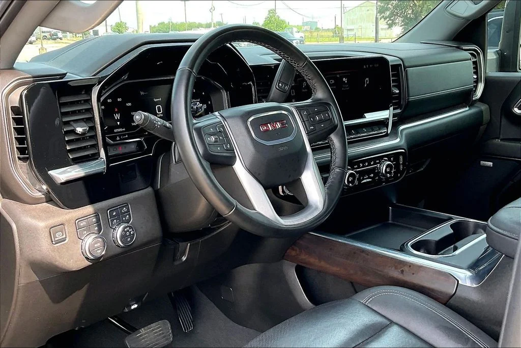 Used 2024 Black GMC SLT image 14