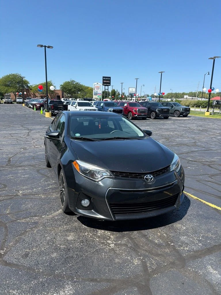 Used 2016 Black Toyota S Plus image 1