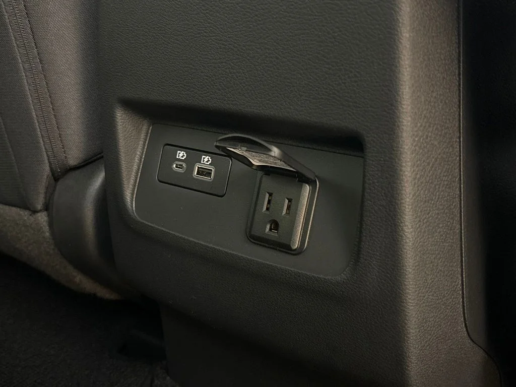New 2026 Super Black Nissan Crew Cab SV image 23