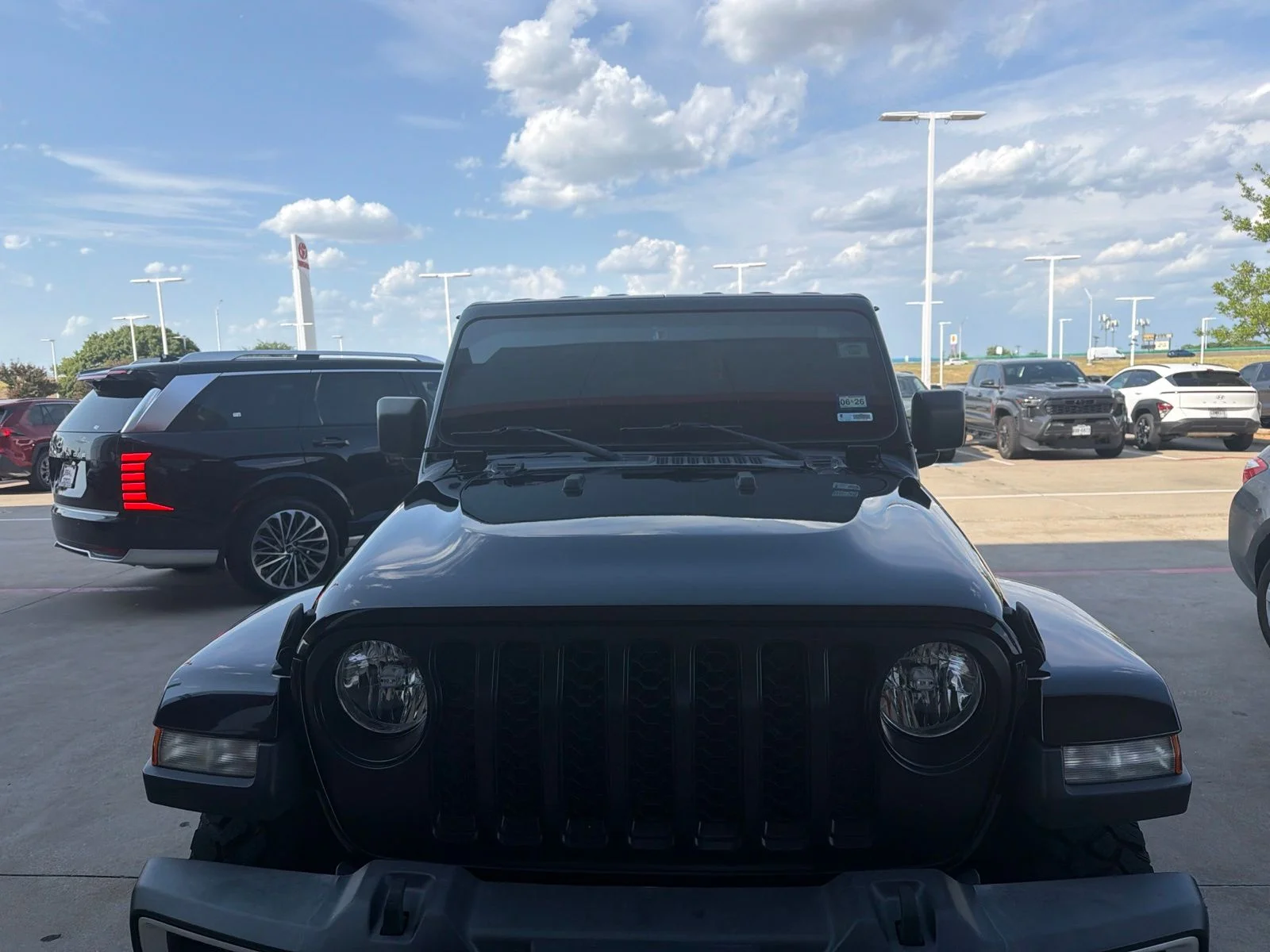 Used 2022 Black Jeep Sport image 24