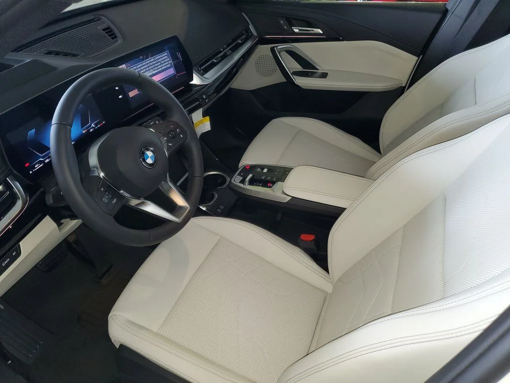 New 2027 Alpine White BMW xDrive28i image 15