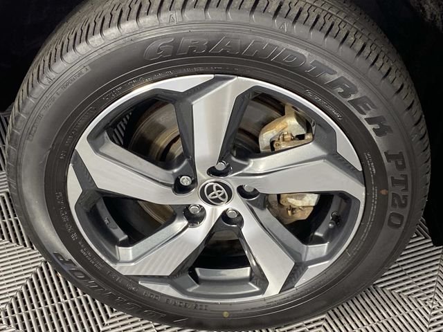 Used 2024 White Toyota SE image 28