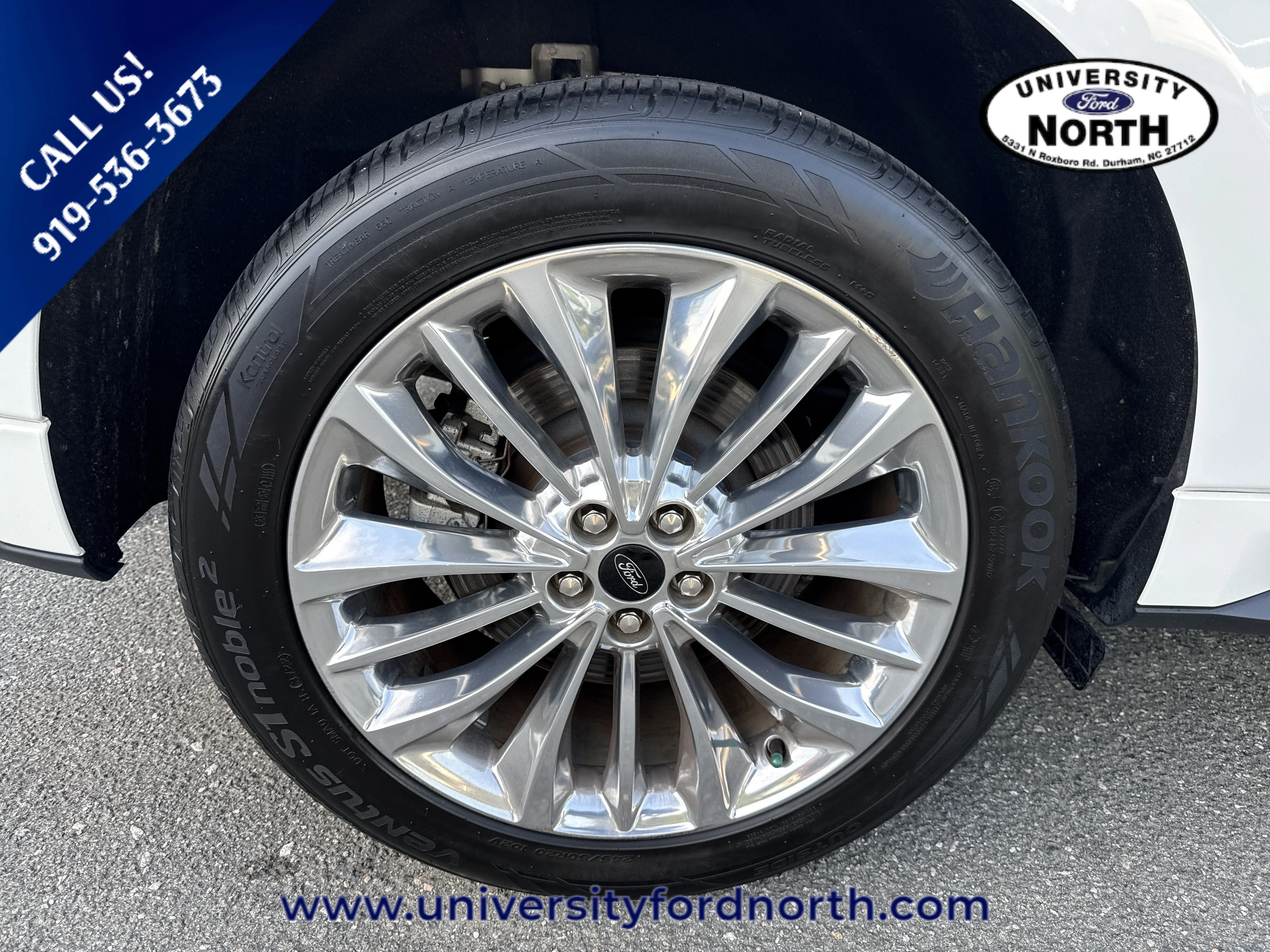 Used 2024 Star White Metallic Tri-Coat Ford Titanium image 9