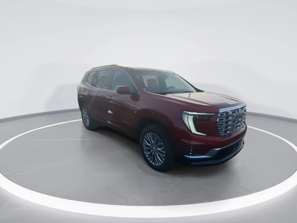 Certified Used 2024  GMC Denali image 2