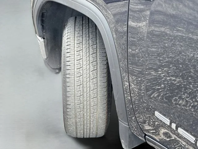Used 2025 Silver GMC SLT image 42