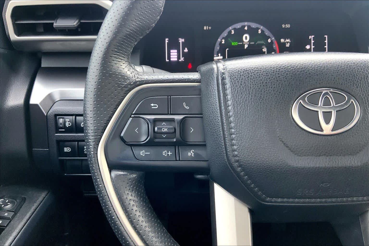 Used 2025 Underground Toyota SR5 image 22