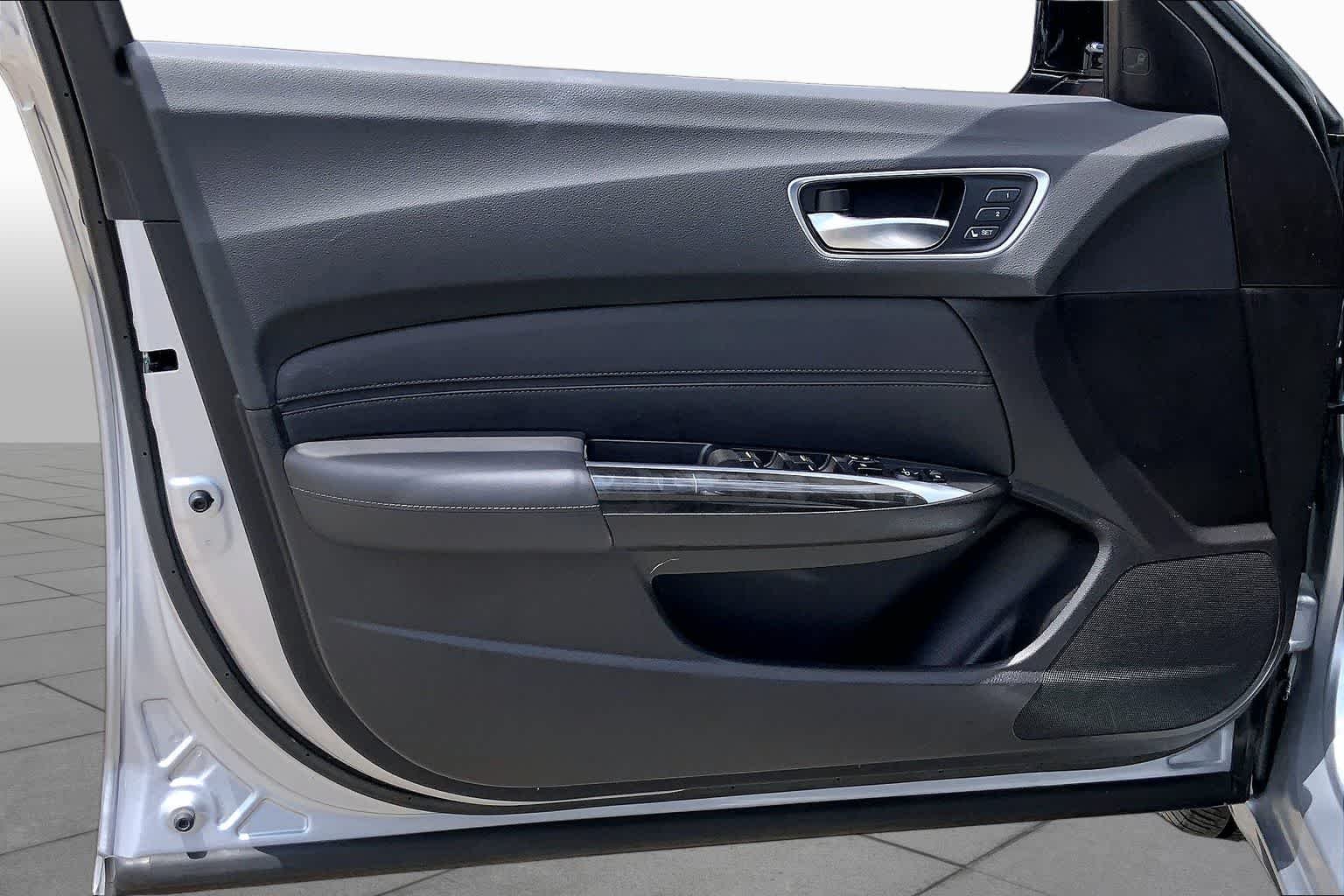 Used 2020 Lunar Silver Metallic Acura w/Technology Pkg image 20