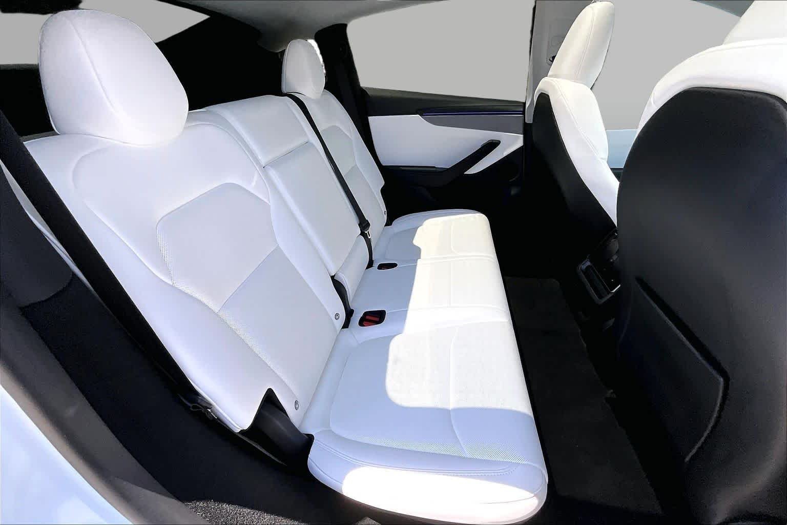 Used 2026  Tesla  image 18